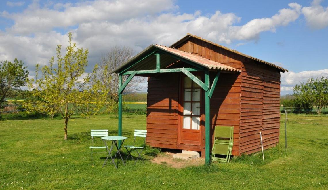 Ferme Equestre Les Chevaliers Hotel Penol ภายนอก รูปภาพ